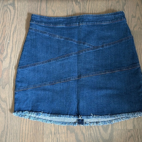 BCBGeneration Frayed Edge Mini Denim Skirt - Picture 3 of 6